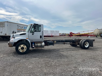 2018 International Durastar 4300 4x2 Cab & Chassis