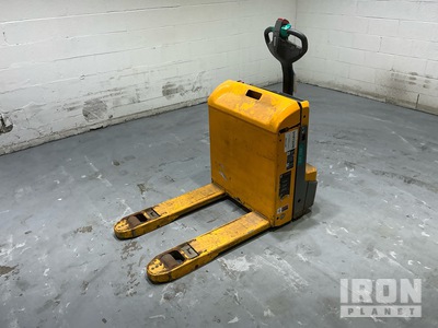 2021 Jungheinrich EJE120 4500 lb رافعة الباليت
