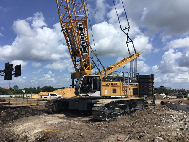 2015 Liebherr LR1160 Lattice-Boom Crawler Crane