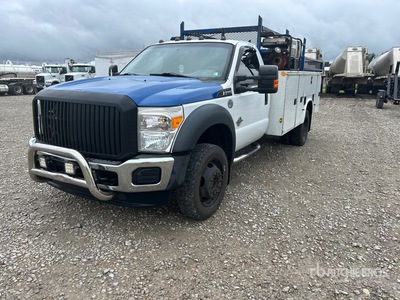 2015 Ford F-550 4x4 Utility Truck