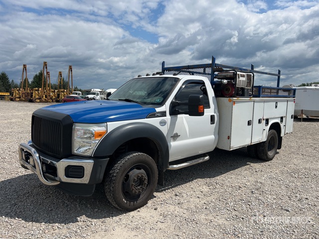 2015 Ford F-550 XL 4x4 Utility Truck