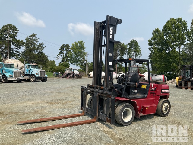 2016 Clark C75L 11900 lb Pneumatic Tire Forklift