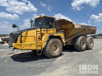 2014 Komatsu HM400-3 Camion à benne articulé