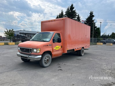 2003 Ford E450 4x2 バントラック