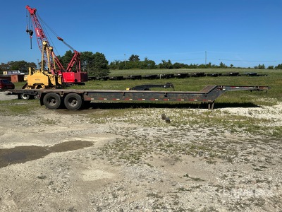 1981 Trail-Eze 42 ft T/A Step Deck Remorque pour champ pétrolifère