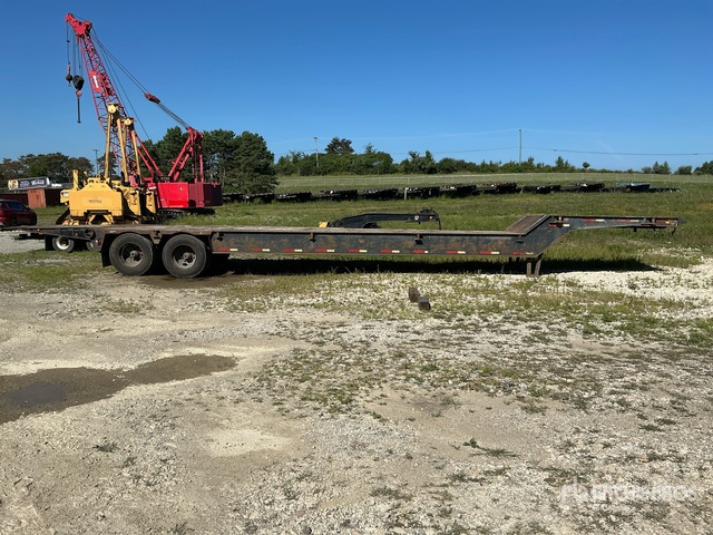 1981 Trail-Eze 42 ft T/A Step Deck Oilfield Trailer