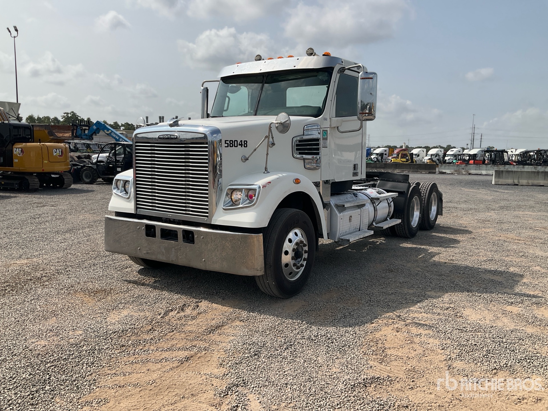 2020 Freightliner 122SD 6x4 T/A Day Cab Truck Tractor