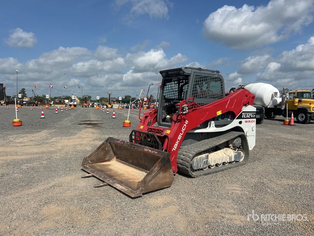2019 Takeuchi TL12V2 Two-Speed Compact Track Loader