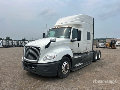 2018 International LT625 6x4 تراكتور شاحنة كابينة النوم (ثنائية المحور)