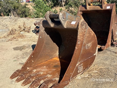 46 in Digging Excavator Bucket
