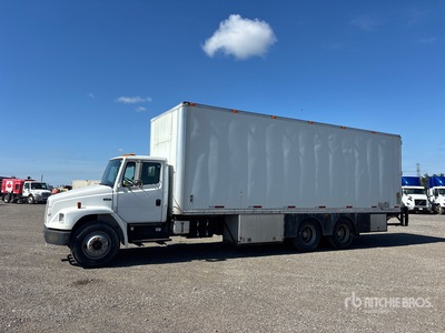 2003 Freightliner FL80 6x4 Furgonetka