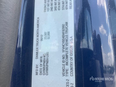 2013 Freightliner M2 106 Camion à Plateau