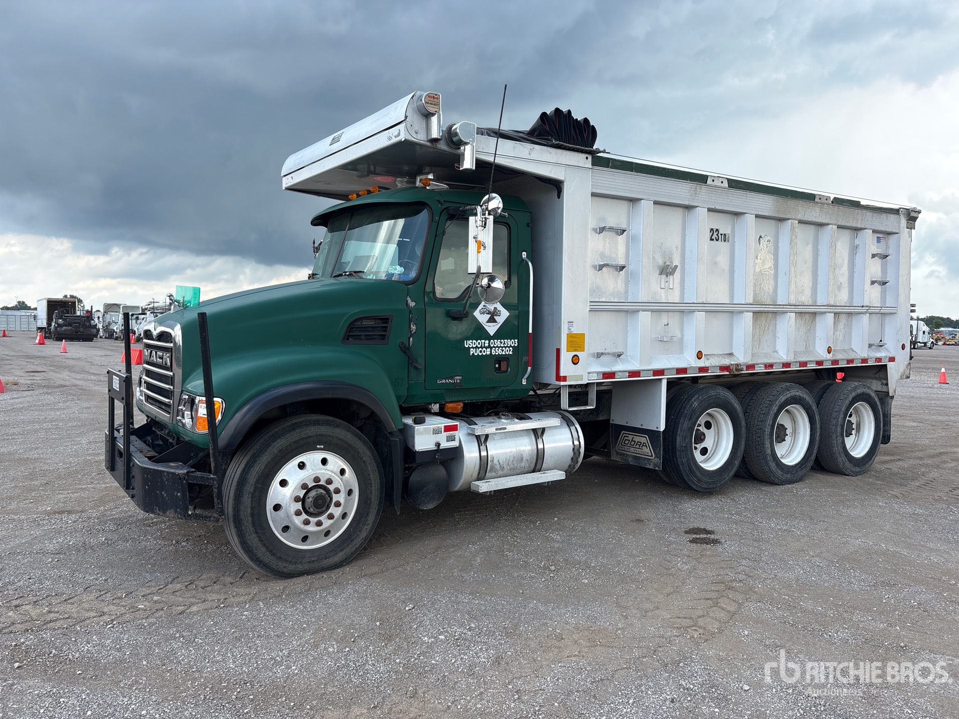 2005 Mack CV713 8x4 Tri/A Dump Truck