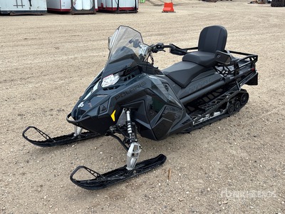 2026 Polaris ProStar S4 Titan Adventure 155 Vehículo para la nieve (Unused)