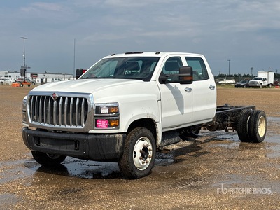 2022 International CV515 4x2 Crew Cab Cab and Chassis