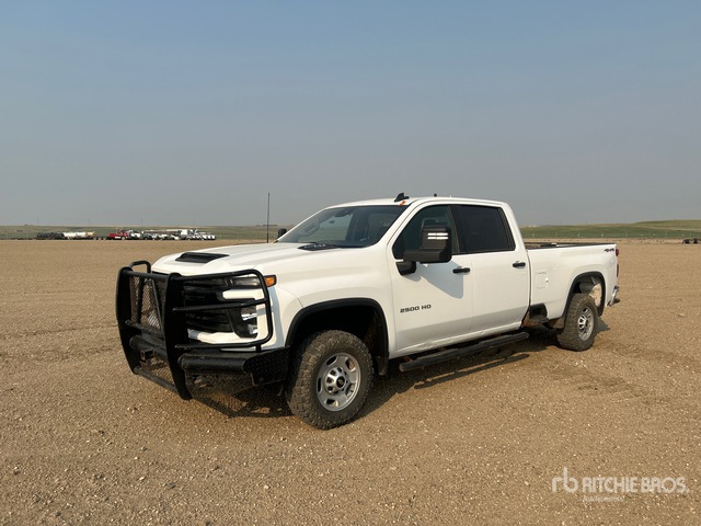 2023 Chevrolet Silverado 2500HD 4x4 Crew Cab Pickup