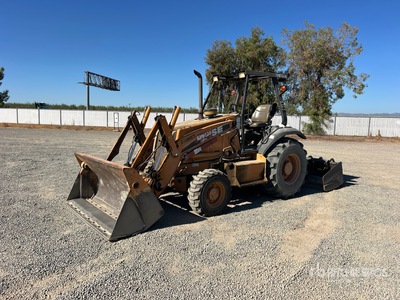2011 Case 570MXT Chargeuse paysagisme