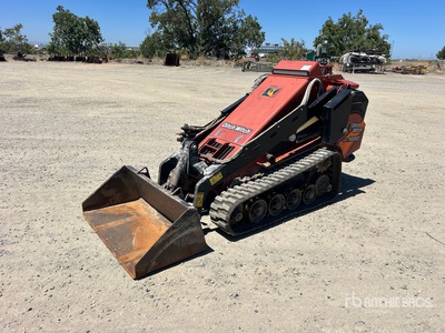 2019 Ditch Witch SK1550 Mini Oruga cargadora compacta