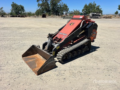 2019 Ditch Witch SK1550 Mini Chargeuse sur rails compacte