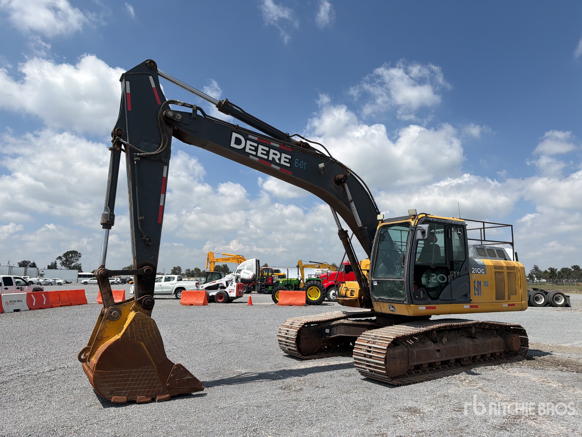 2016 John Deere 210GLC Excavadora Hidraulica / Tracked Excavator