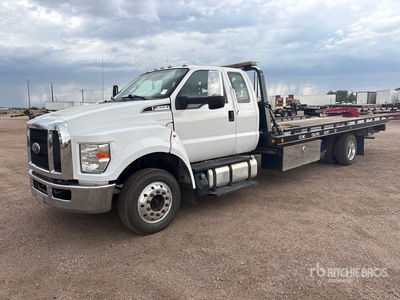 2019 Ford F-650 4x2 Extended Cab Tow Truck
