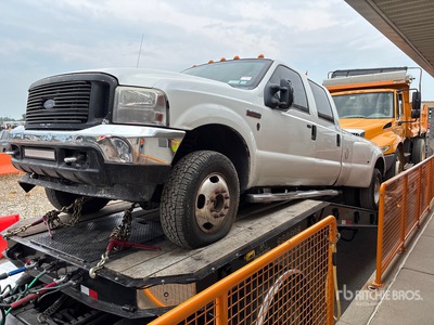 2003 Ford F-350 4x4 Crew Cab Pickup
