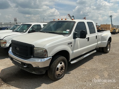2003 Ford F-350 Lariat 4x4 Crew Cab Pickup (Inoperable)