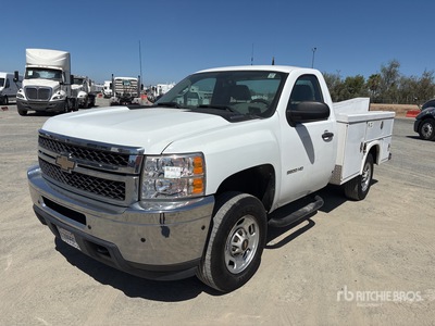 2011 Chevrolet Silverado 2500HD 4x2 Utility Truck