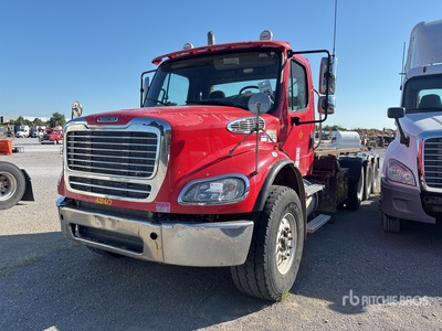 2009 Freightliner M2 112 8x4 Camión Portacontenedores (Inoperable)
