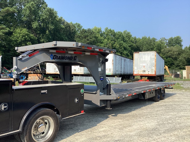 2025 Road Clipper C 26 ft T/A Gooseneck Tilt Deck Trailer