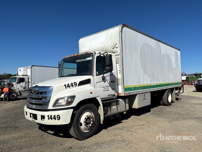 2015 Hino 268 4x2 Furgonetka