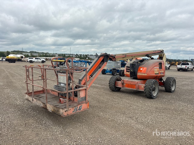 Articulating Boom Lifts