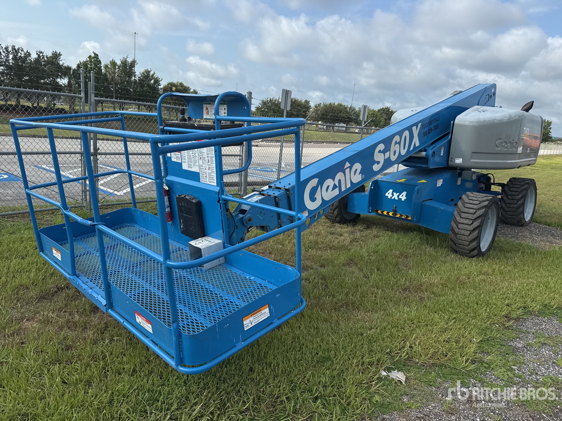 2012 Genie S-60X 4WD Diesel Telescopic Boom Lift