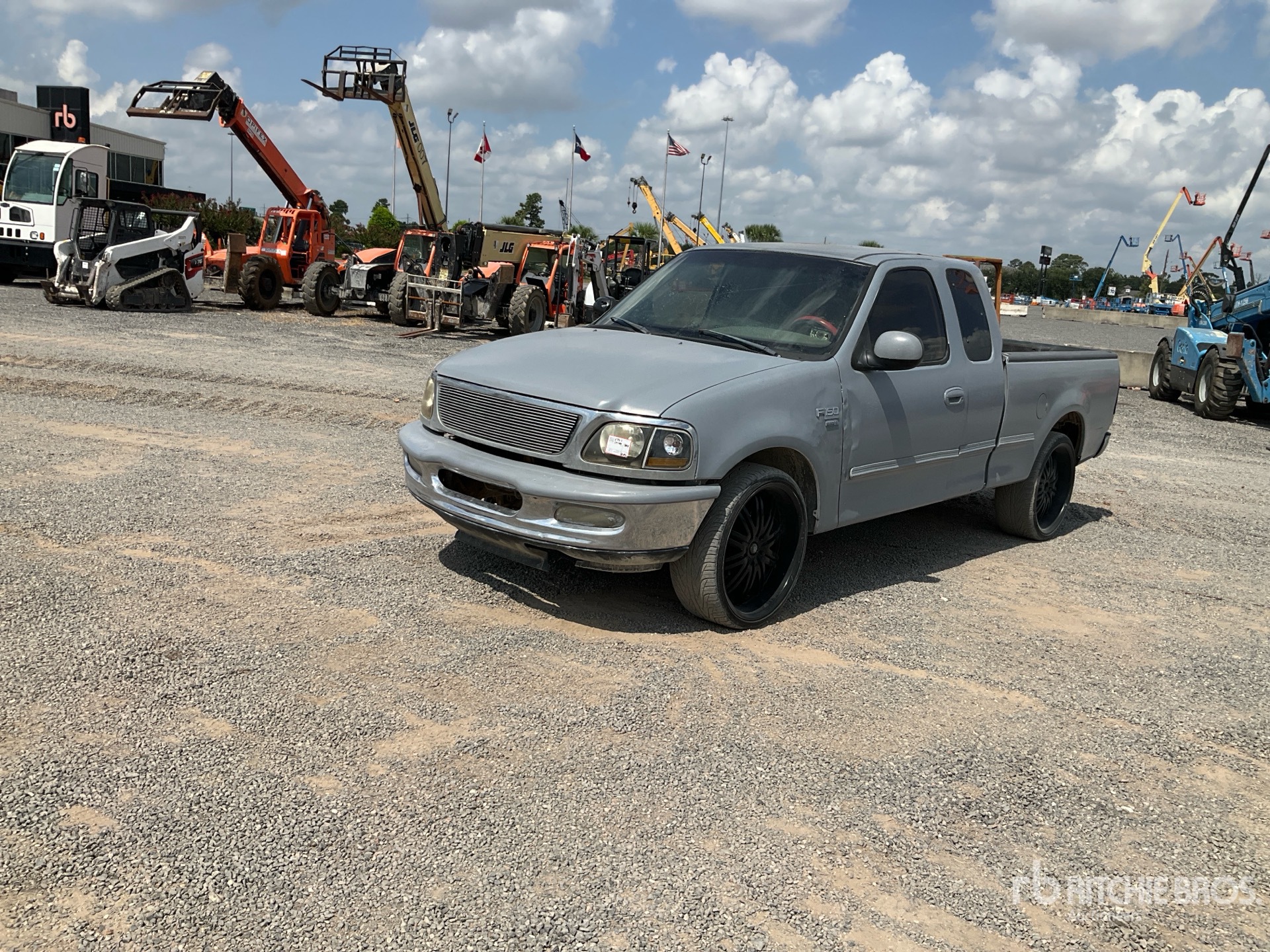 1998 Ford F-150 4x2 Extended Cab Pickup