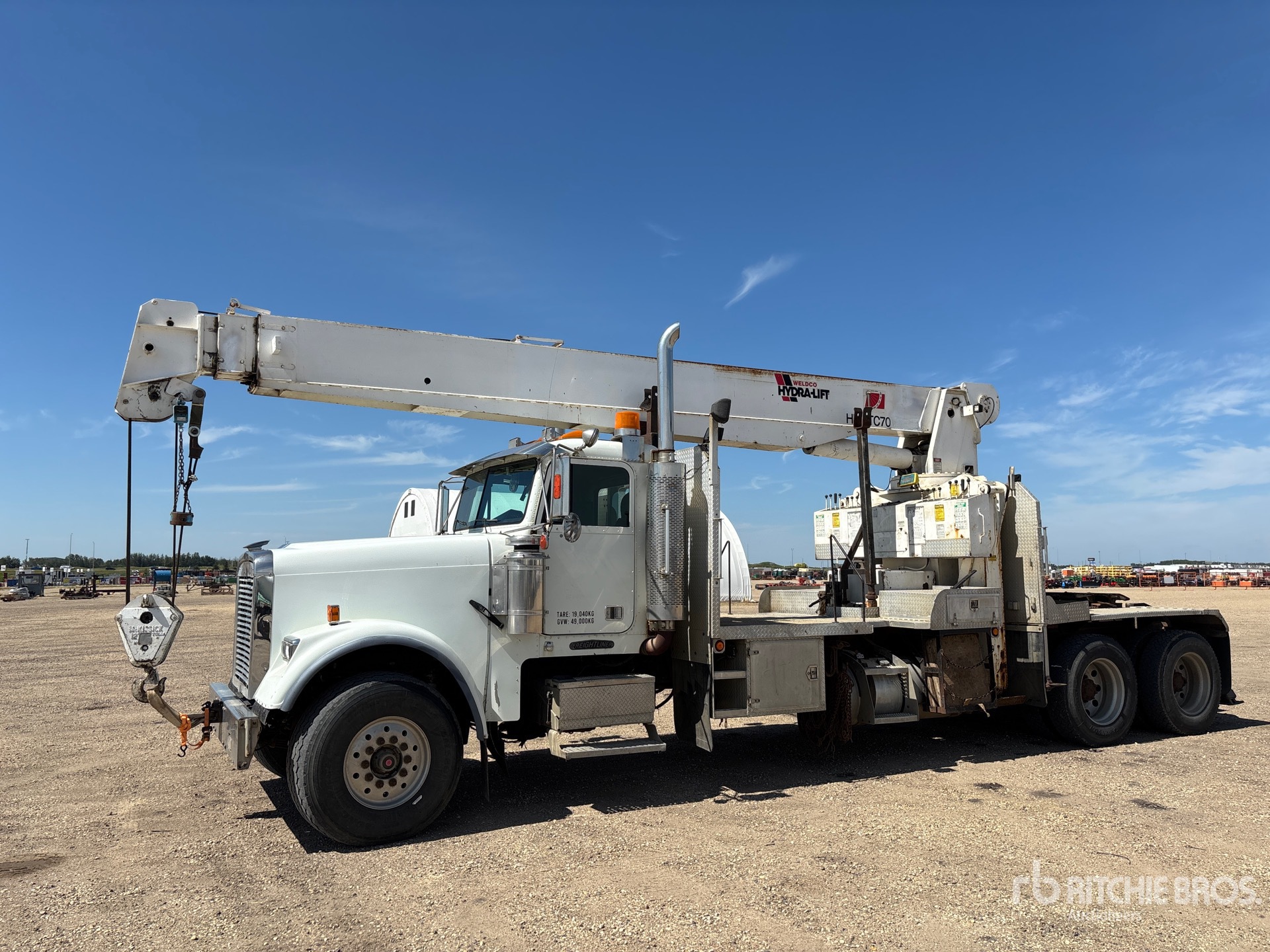 Weldco HL18TC70 36000 lb Straight Boom on 1996 Freightliner Classic 120 6x4 Boom Truck