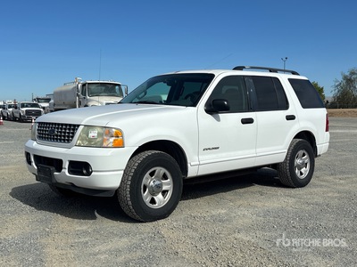 2004 Ford Explorer XLT 4WD SUV