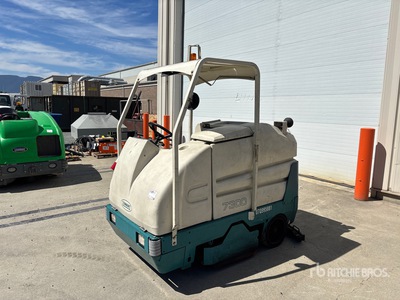 2007 Tennant 7300 Ride-On Electric جهاز تنظيف الأرضيات