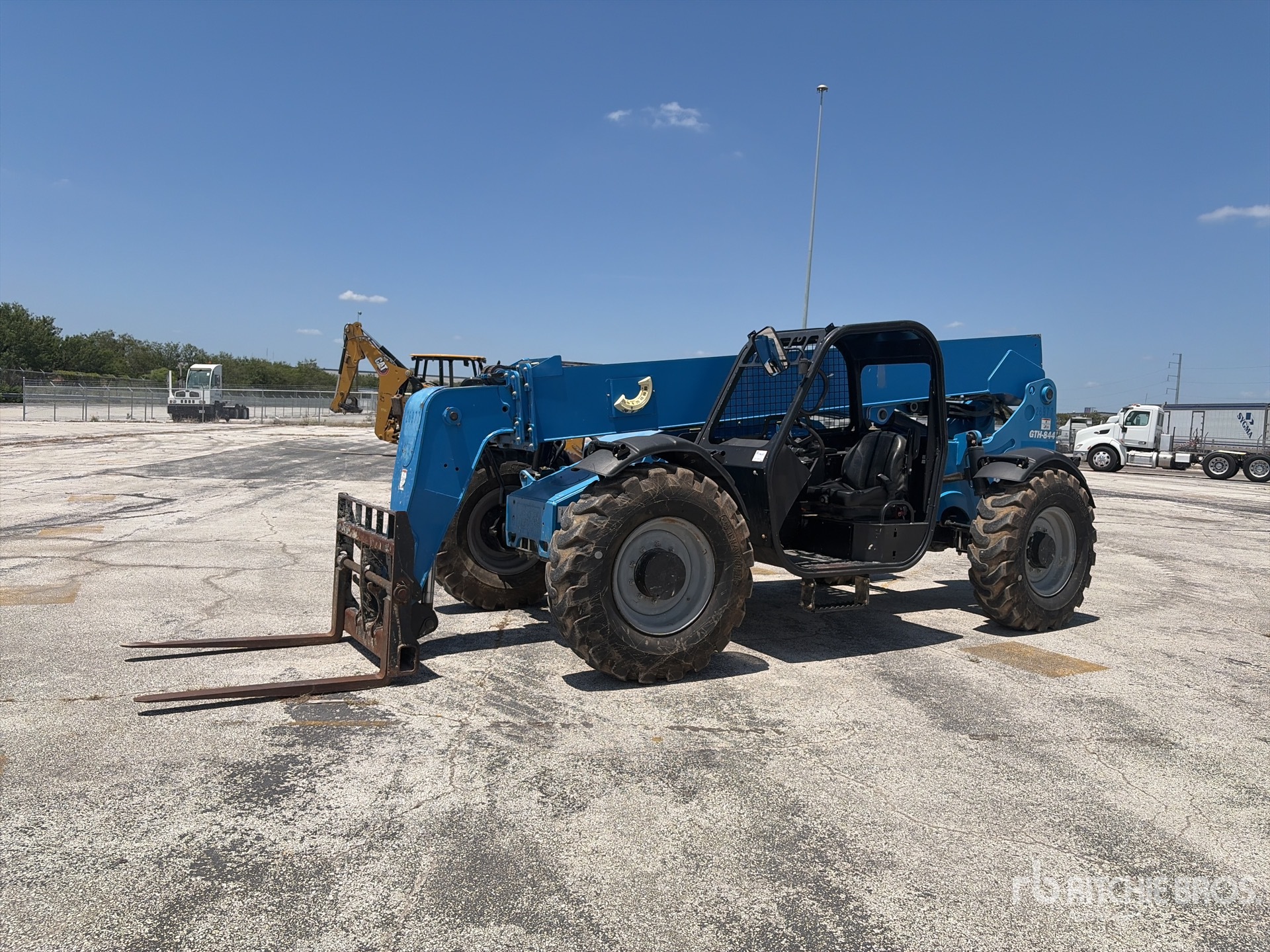2019 Genie GTH844D Telehandler