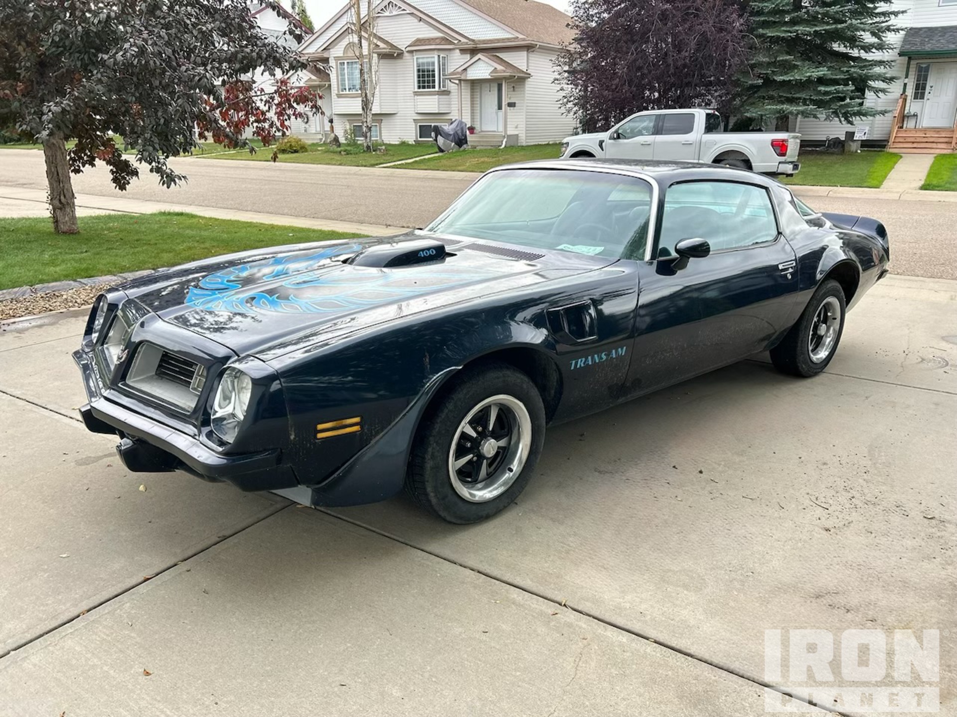 1975 Pontiac Firebird Trans-Am Automovil