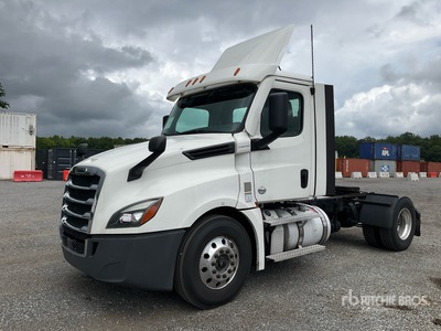 2020 Freightliner Cascadia 126 4x2 Ciągnik siodłowy z kabiną dzienną S/A