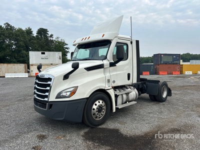 2020 Freightliner Cascadia 126 4x2 S/A Dagcabine Trekker