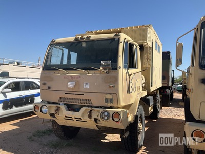2000 Stewart & Stevenson M1079A1 LMTV 4x4 Van Truck