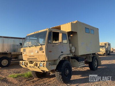 2001 Stewart & Stevenson M1079A1 LMTV 4x4 Cargo Truck