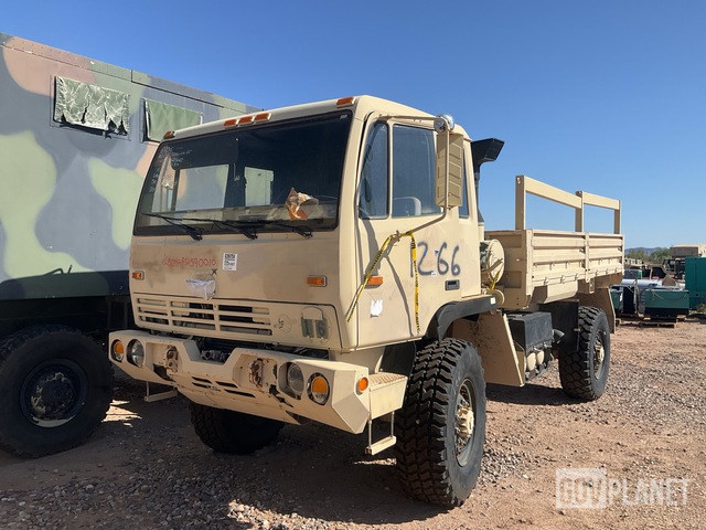 2004 Stewart & Stevenson M1078A1 LMTV 4x4 Cargo Truck