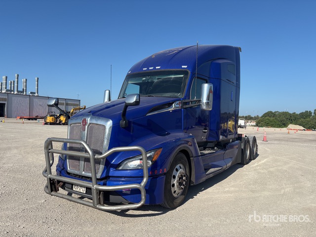 2022 Kenworth T680 6x4 T/A Sleeper Truck Tractor