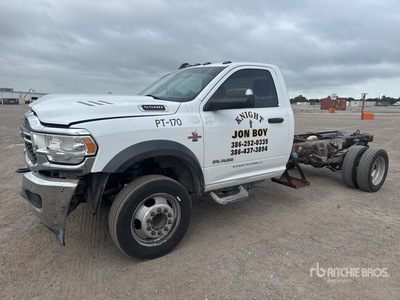 2019 Ram 5500 4x2 Crew Cab Cabine en chassis