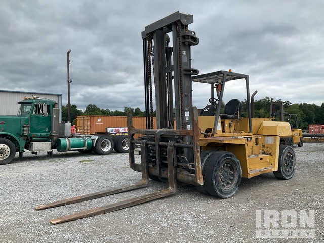 2006 Cat DP100 22000 lb Pneumatic Tire Forklift