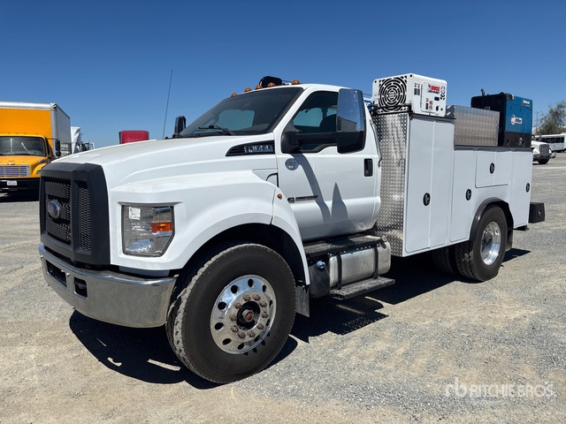 2023 Ford F-650 4x2 Service Truck