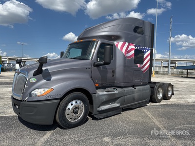 2022 International LT625 6x4 T/A Sleeper Truck Tractor