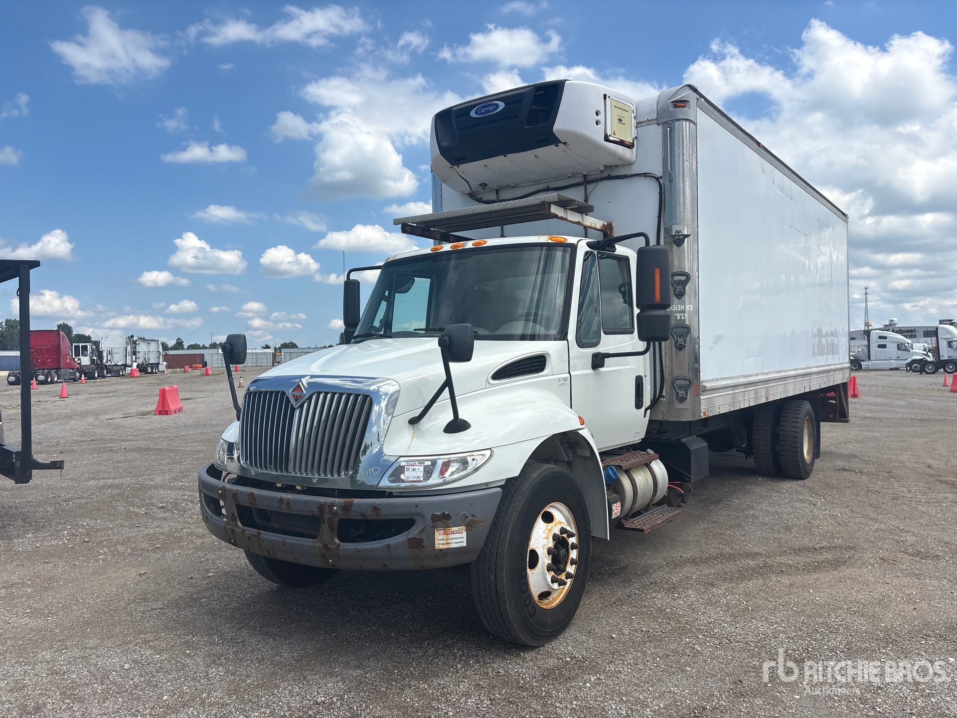 2018 International 4300 4x2 Refrigerated Truck